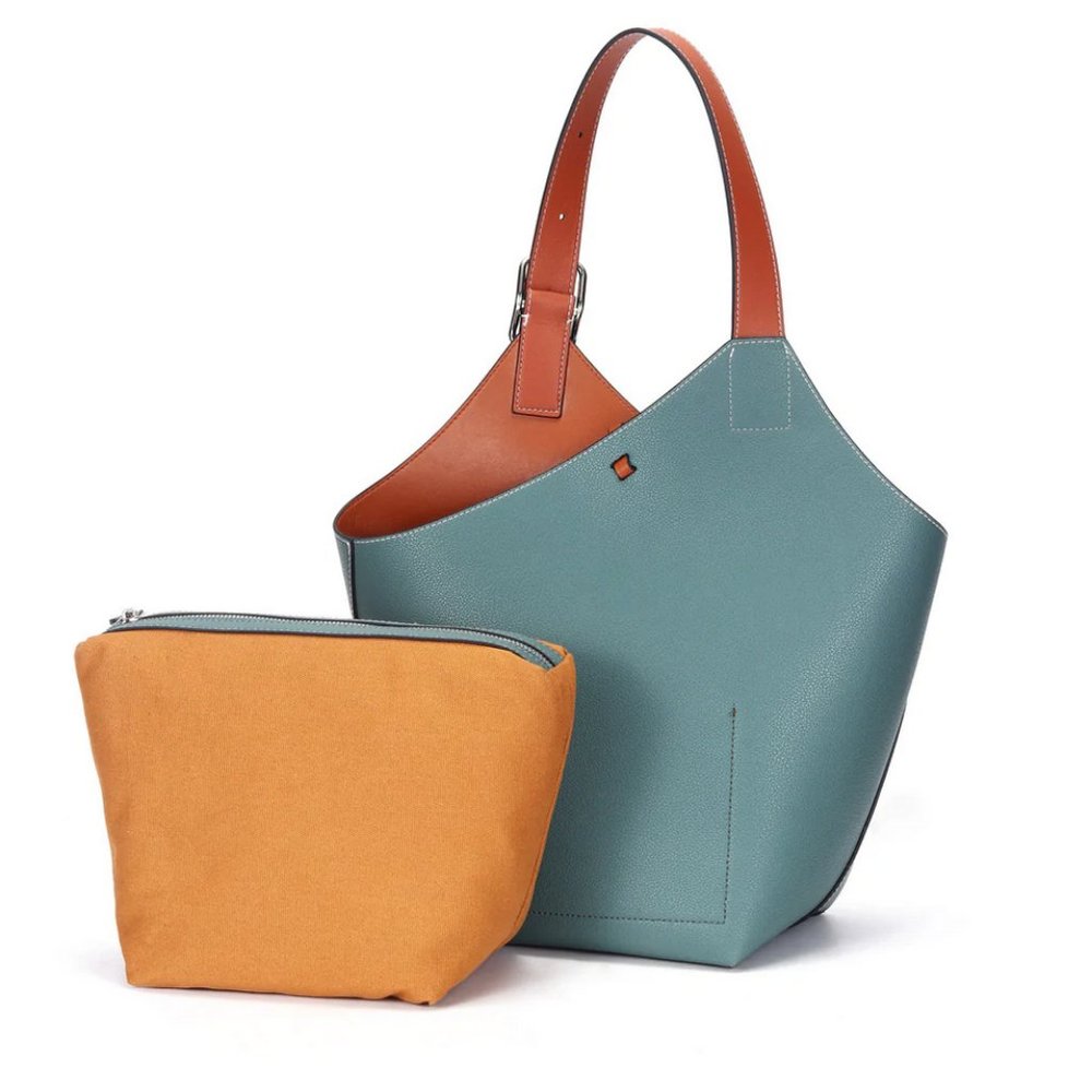 MAISON DE Beaute Marseille (MDBM) Cholet Bucket Leather Bag